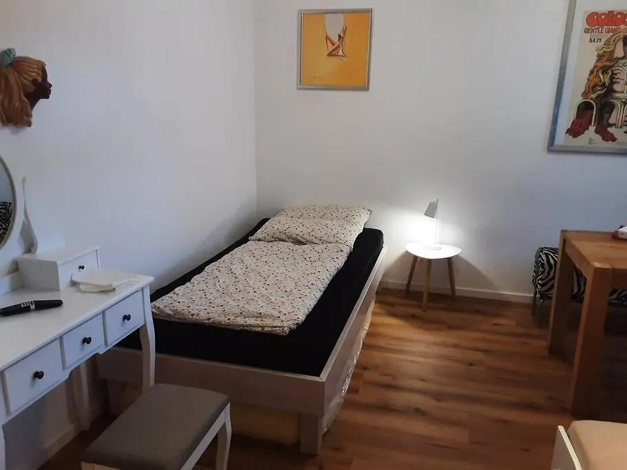 Alfred Second Apartment Regensburg Germany